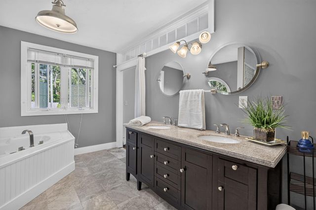 21 Kens Way Street, West Yarmouth, MA 02673