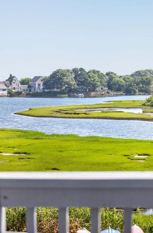 21 Kens Way Street, West Yarmouth, MA 02673