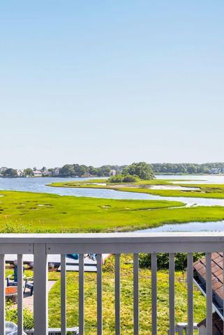 21 Kens Way Street, West Yarmouth, MA 02673