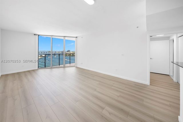 335 S Biscayne Blvd 1910, Miami, FL 33131