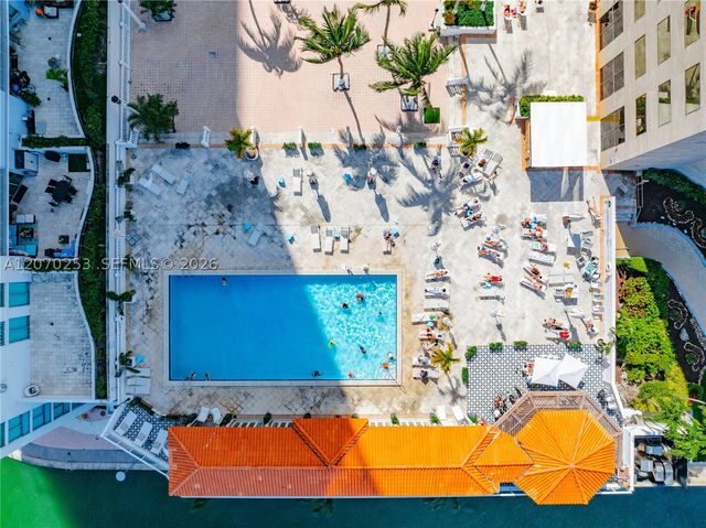335 S Biscayne Blvd 1910, Miami, FL 33131