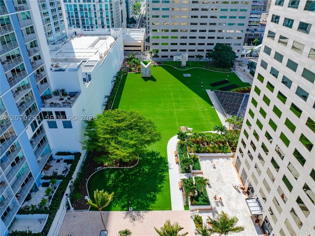 335 S Biscayne Blvd 1910, Miami, FL 33131