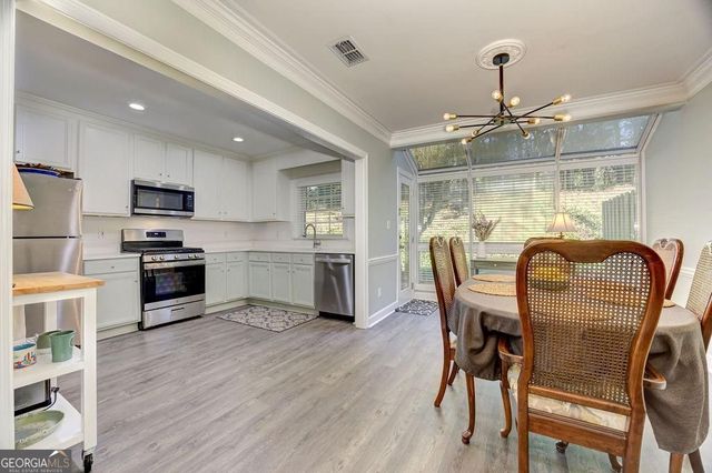 27 Mount Vernon Circle, Atlanta, GA 30338