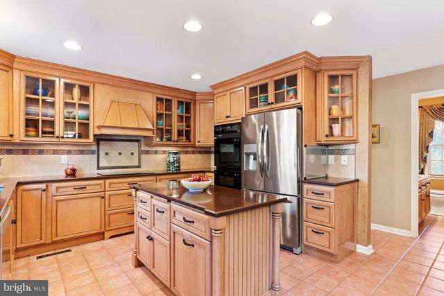 16 APPALOOSA WAY, Carlisle, PA 17015