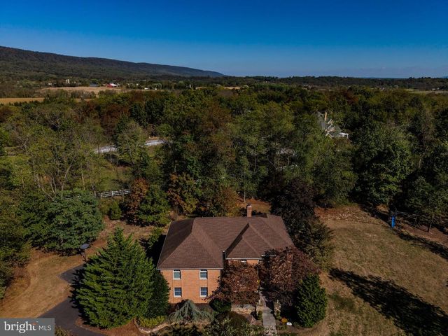 16 APPALOOSA WAY, Carlisle, PA 17015