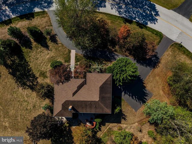 16 APPALOOSA WAY, Carlisle, PA 17015