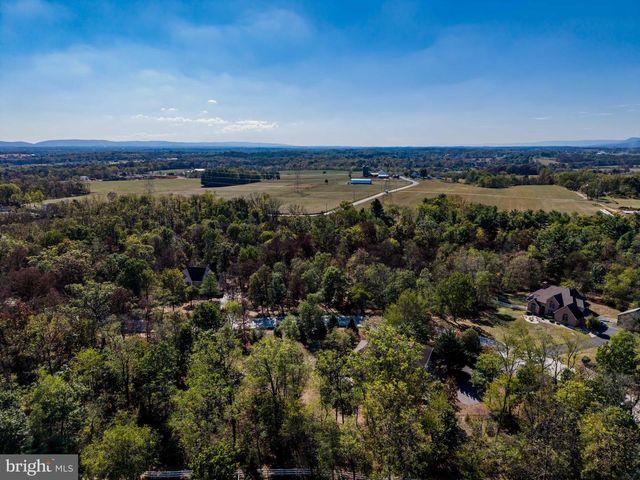 16 APPALOOSA WAY, Carlisle, PA 17015