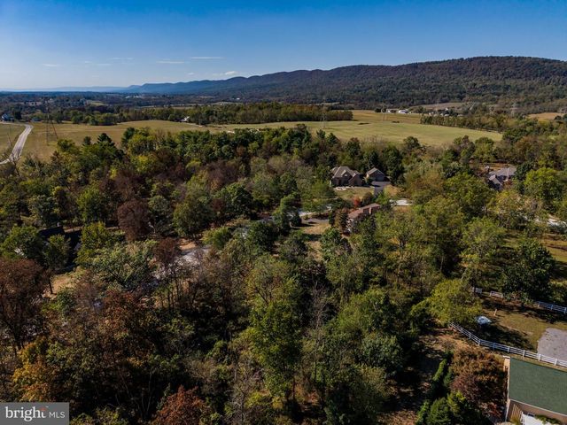 16 APPALOOSA WAY, Carlisle, PA 17015