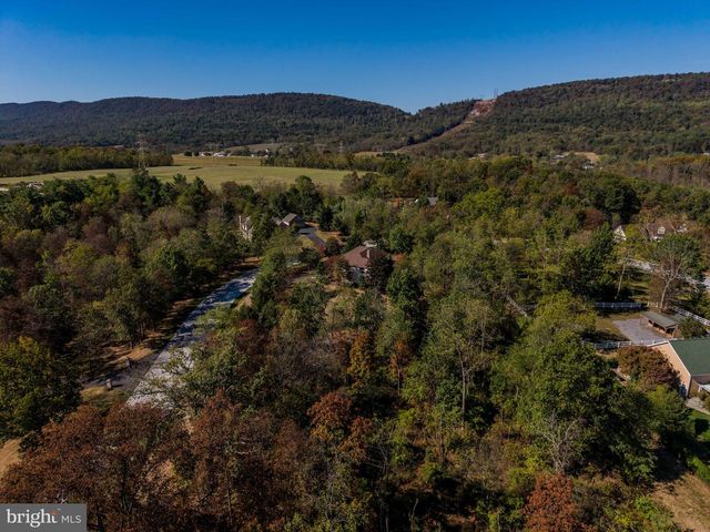 16 APPALOOSA WAY, Carlisle, PA 17015