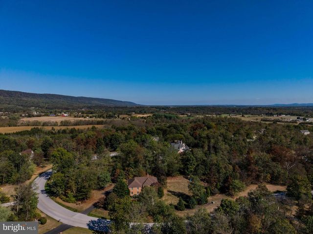 16 APPALOOSA WAY, Carlisle, PA 17015