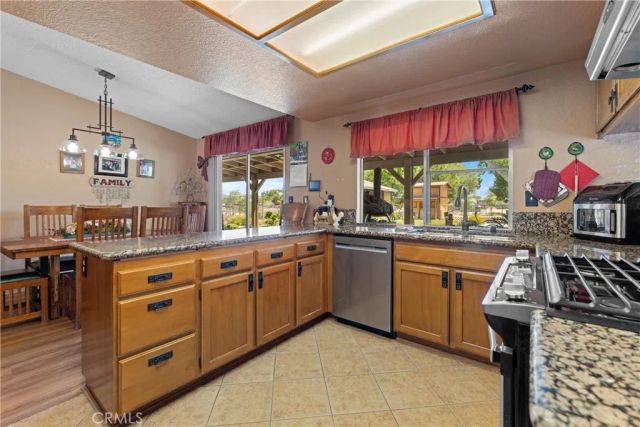 36916 95th Street East, Littlerock, CA 93543