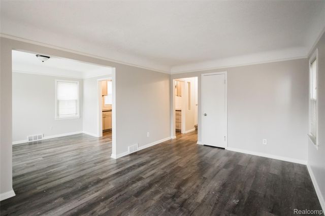 17136 Birchcrest Drive, Detroit, MI 48221