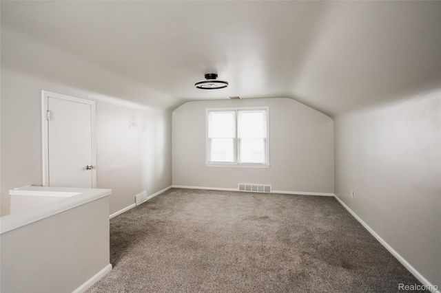 17136 Birchcrest Drive, Detroit, MI 48221