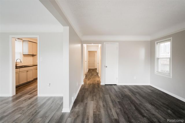 17136 Birchcrest Drive, Detroit, MI 48221