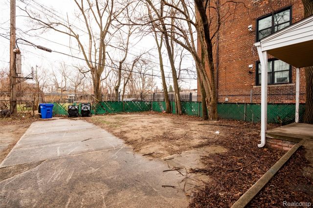 17136 Birchcrest Drive, Detroit, MI 48221