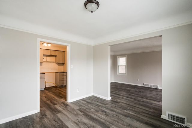 17136 Birchcrest Drive, Detroit, MI 48221