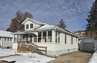 1321 CENTER Street, Pekin, IL 61554