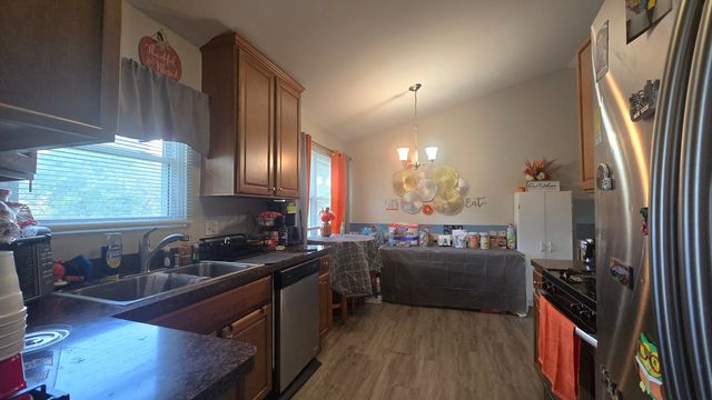 122 Canton Lane, Streamwood, IL 60107