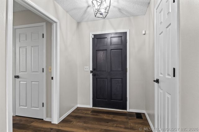 10002 E 117th Place S, Bixby, OK 74008