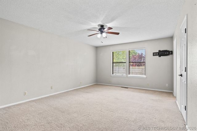 10002 E 117th Place S, Bixby, OK 74008