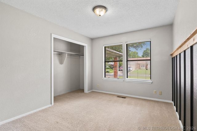 10002 E 117th Place S, Bixby, OK 74008