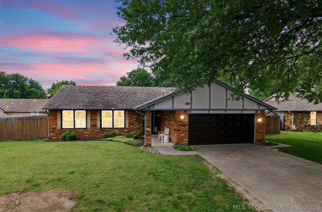 10002 E 117th Place S, Bixby, OK 74008