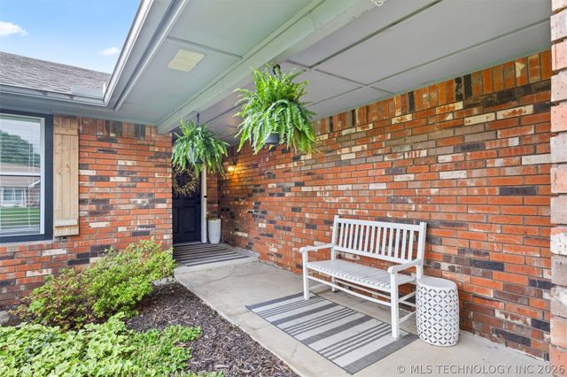 10002 E 117th Place S, Bixby, OK 74008