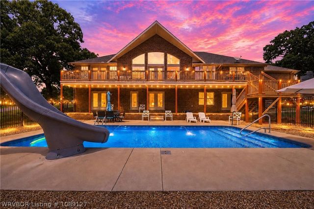 911 Fir Drive, Van Buren, AR 72956