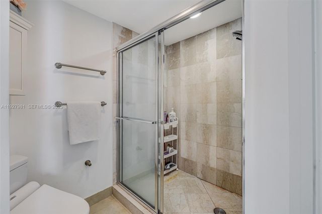 3370 Hidden Bay Dr 1207, Aventura, FL 33180