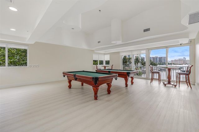 3370 Hidden Bay Dr 1207, Aventura, FL 33180