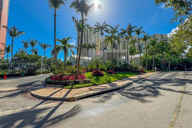 3370 Hidden Bay Dr 1207, Aventura, FL 33180