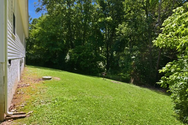 781 Sparta St, Spencer, TN 38585