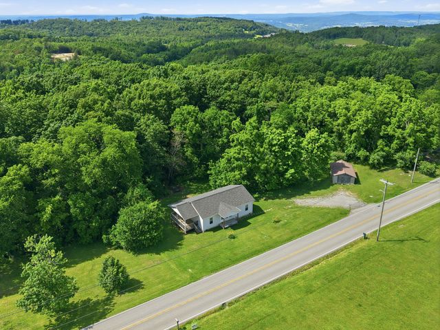 781 Sparta St, Spencer, TN 38585