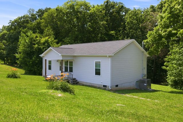 781 Sparta St, Spencer, TN 38585