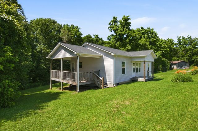 781 Sparta St, Spencer, TN 38585