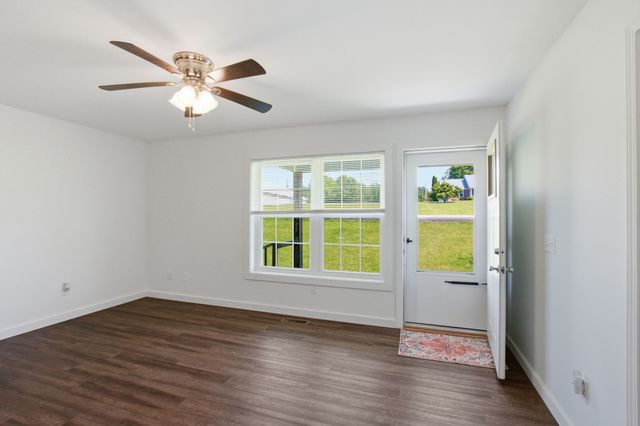 781 Sparta St, Spencer, TN 38585