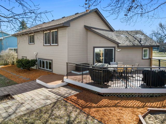 11009 Rhode Island Circle N, Champlin, MN 55316