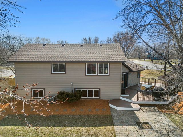 11009 Rhode Island Circle N, Champlin, MN 55316