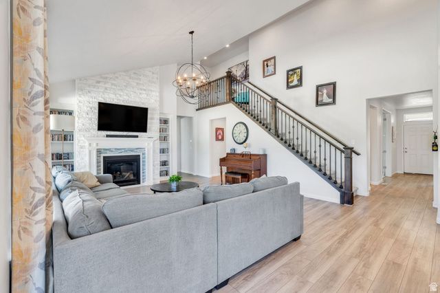 1897 E ROCK HOLLOW RD, Lake Point, UT 84074