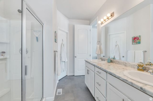 1897 E ROCK HOLLOW RD, Lake Point, UT 84074