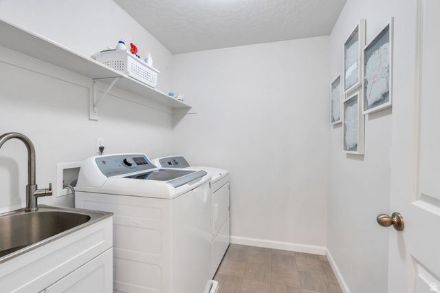 1897 E ROCK HOLLOW RD, Lake Point, UT 84074