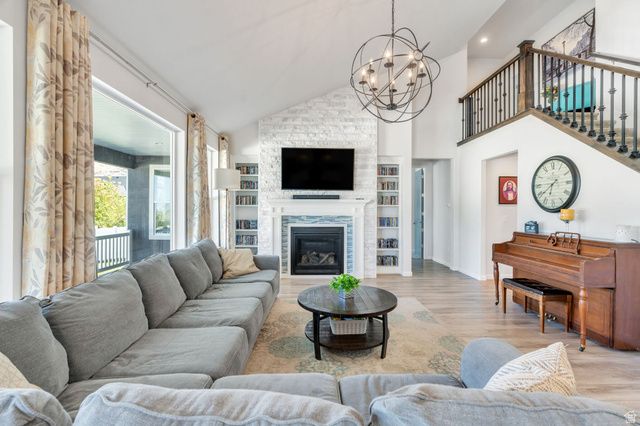 1897 E ROCK HOLLOW RD, Lake Point, UT 84074