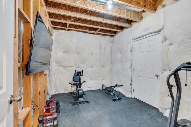 1897 E ROCK HOLLOW RD, Lake Point, UT 84074