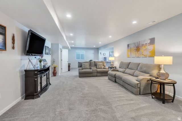 1897 E ROCK HOLLOW RD, Lake Point, UT 84074