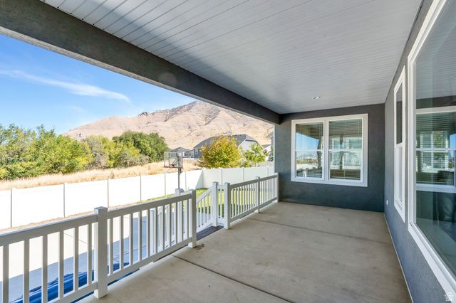 1897 E ROCK HOLLOW RD, Lake Point, UT 84074