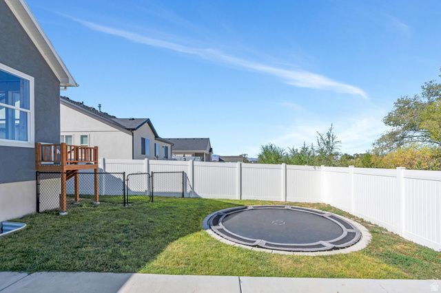 1897 E ROCK HOLLOW RD, Lake Point, UT 84074