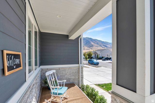 1897 E ROCK HOLLOW RD, Lake Point, UT 84074