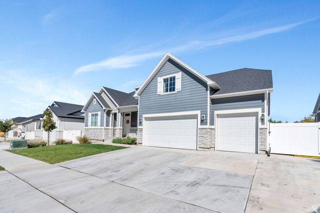 1897 E ROCK HOLLOW RD, Lake Point, UT 84074