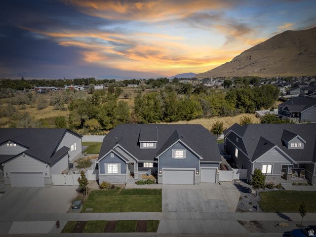 1897 E ROCK HOLLOW RD, Lake Point, UT 84074