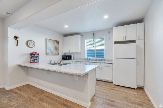 1897 E ROCK HOLLOW RD, Lake Point, UT 84074